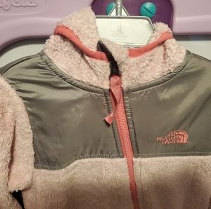 North face Oso onepiece 18 to 24m preloved